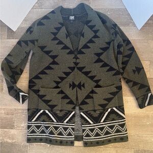 FRYE Women’s Aztec Geometric Olive green Pattern Sweater size medium